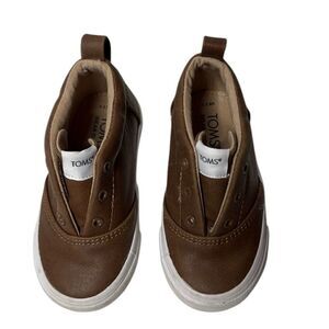 Toms Fenix Mid Sneakers. Size Big Boy 7.